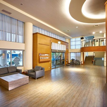 Ho Fong Business Stay Fengyuan Extérieur photo