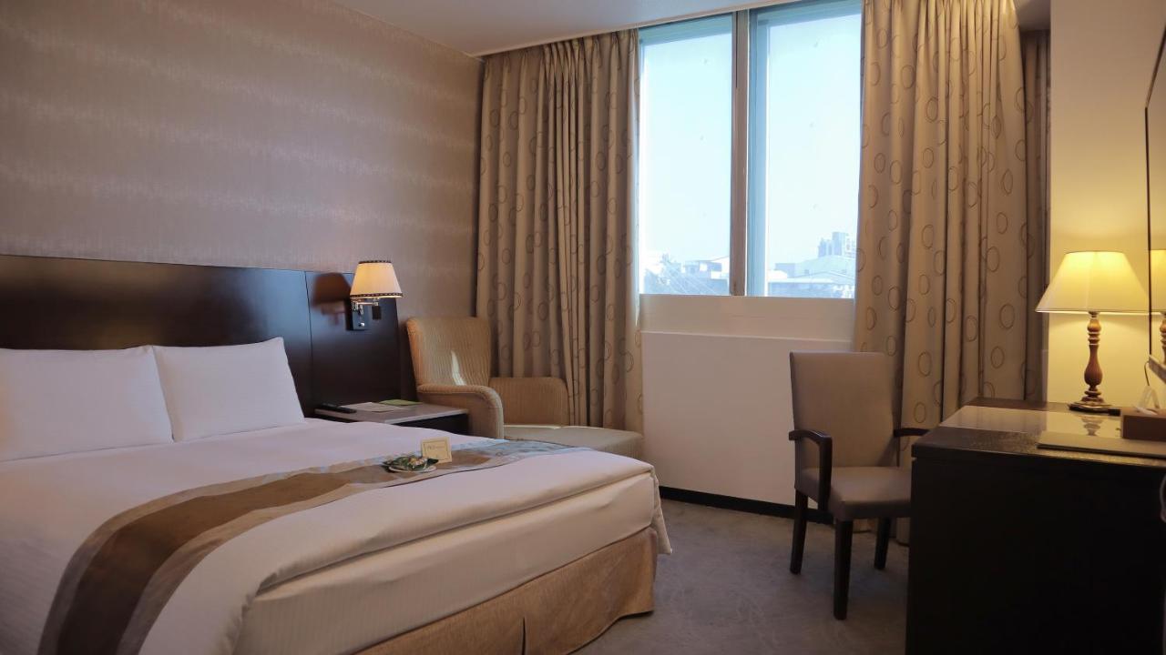 Ho Fong Business Stay Fengyuan Extérieur photo