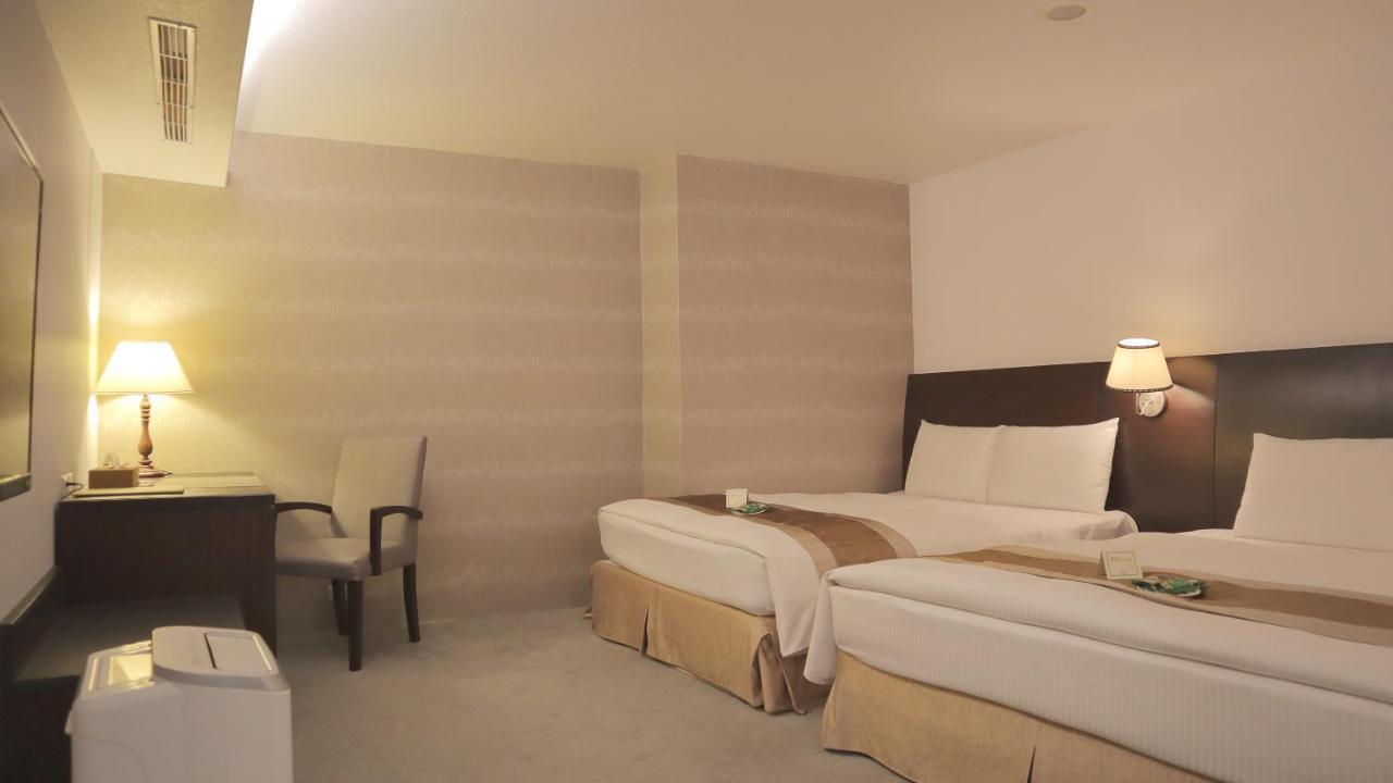 Ho Fong Business Stay Fengyuan Extérieur photo