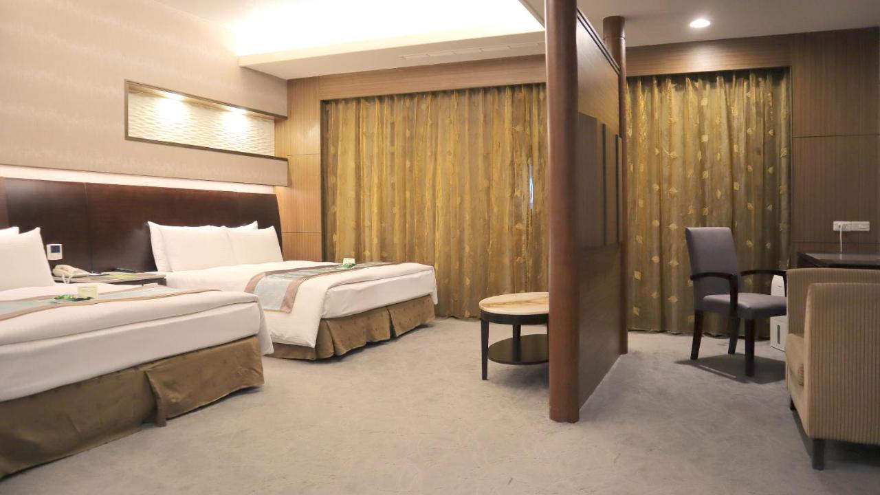 Ho Fong Business Stay Fengyuan Extérieur photo