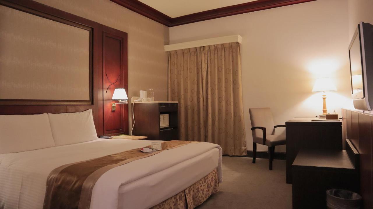 Ho Fong Business Stay Fengyuan Extérieur photo
