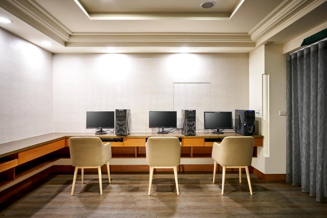 Ho Fong Business Stay Fengyuan Extérieur photo