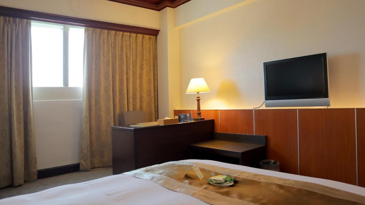 Ho Fong Business Stay Fengyuan Extérieur photo