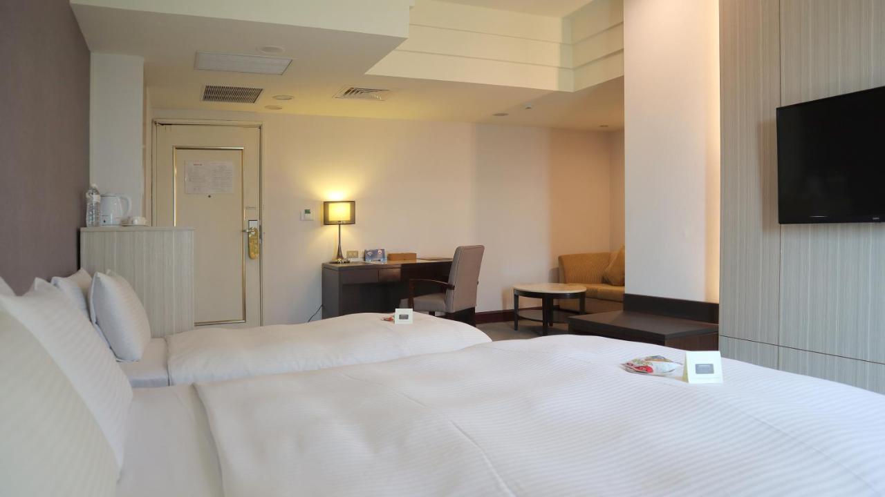 Ho Fong Business Stay Fengyuan Extérieur photo