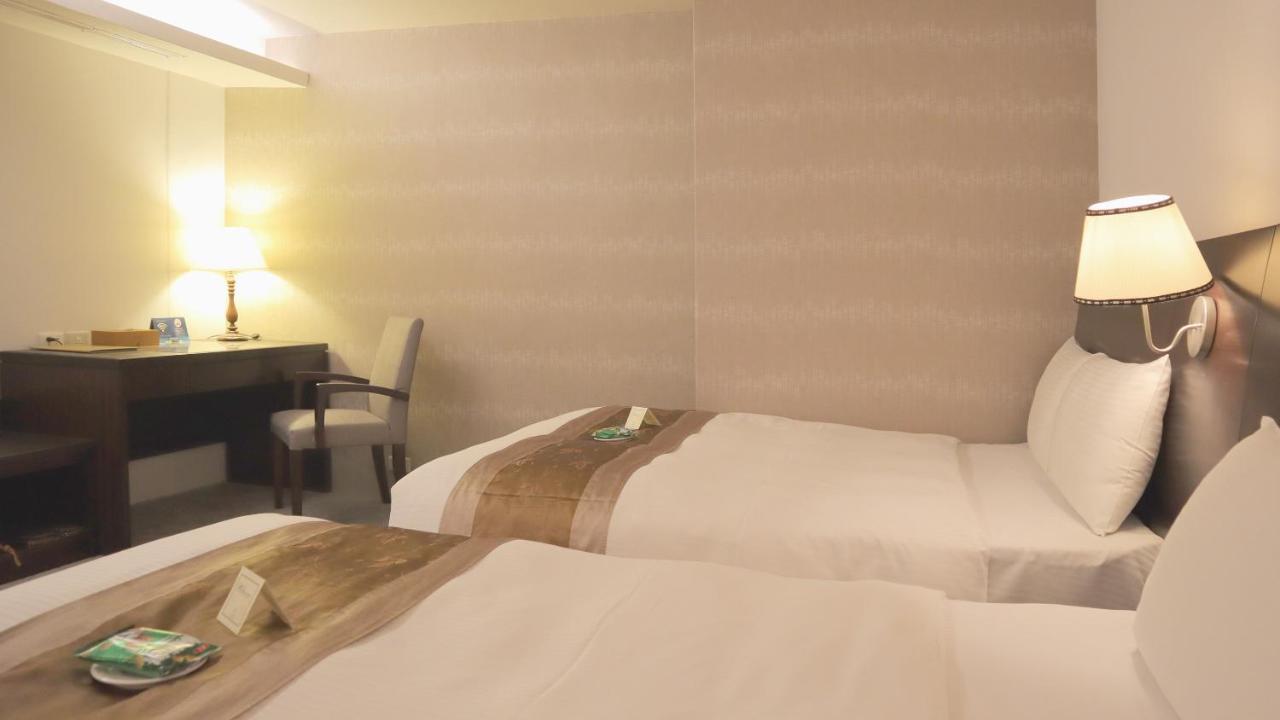 Ho Fong Business Stay Fengyuan Extérieur photo