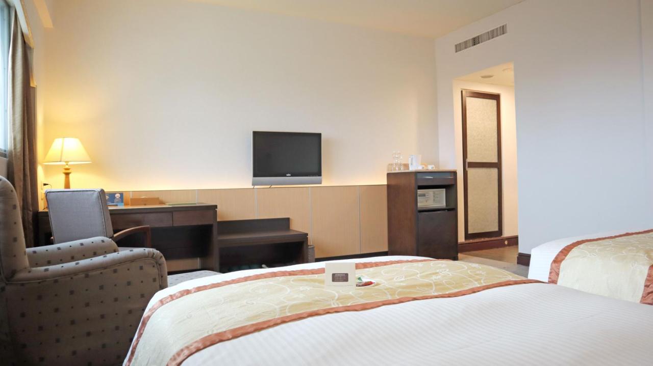 Ho Fong Business Stay Fengyuan Extérieur photo