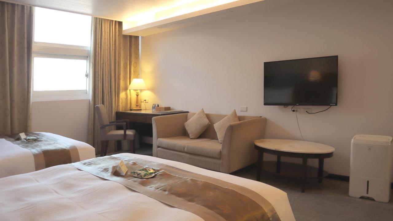 Ho Fong Business Stay Fengyuan Extérieur photo