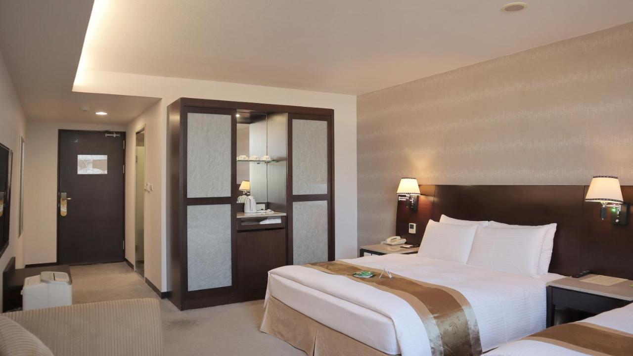 Ho Fong Business Stay Fengyuan Extérieur photo