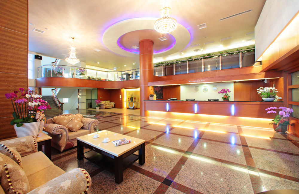 Ho Fong Business Stay Fengyuan Extérieur photo