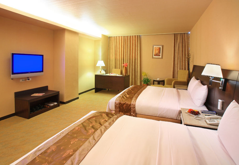 Ho Fong Business Stay Fengyuan Extérieur photo